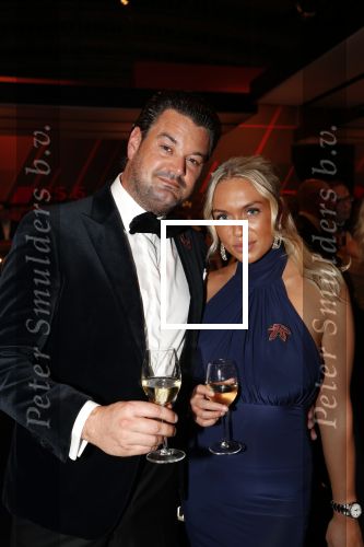 Amsterdam 12 december 2019
Luxury fair LXRY in de rai. Sandra Masmeijer met dochter en schoonzoon