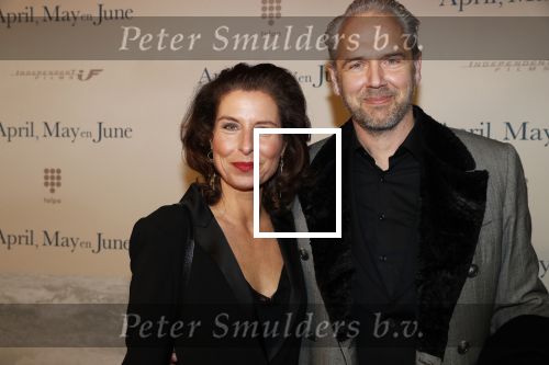 Amsterdam 16 december 2019
Premiere April may June in het deLamar theater met oa in de hoofdrollen Linda de Mol Elise Schaap en Tjitske Reidinga. Sandra Mattie met partner