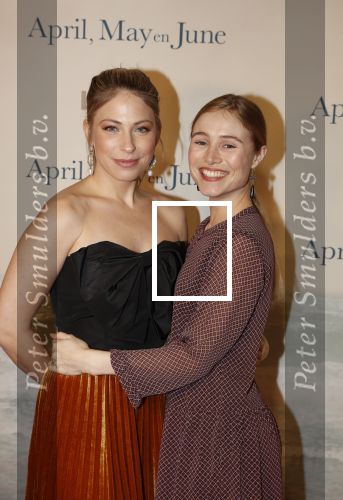 Amsterdam 16 december 2019
Premiere April may June in het deLamar theater met oa in de hoofdrollen Linda de Mol Elise Schaap en Tjitske Reidinga. Sarah Chronis en Sigrid ten Napel