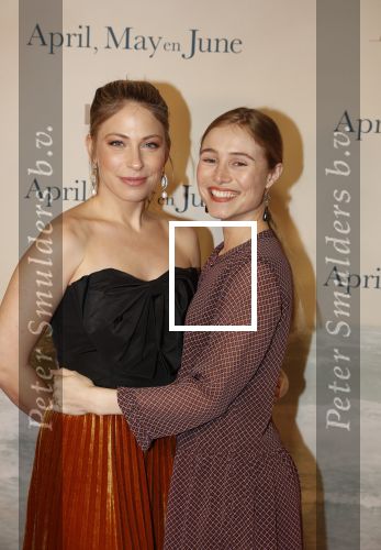 Amsterdam 16 december 2019
Premiere April may June in het deLamar theater met oa in de hoofdrollen Linda de Mol Elise Schaap en Tjitske Reidinga. Sarah Chronis en Sigrid ten Napel