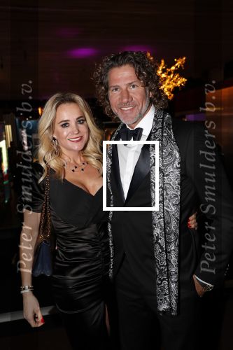 Amsterdam 12 december 2019
Luxury fair LXRY in de rai. Sonja Bakker met partner Barrie v Suijdam