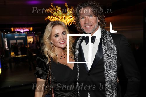 Amsterdam 12 december 2019
Luxury fair LXRY in de rai. Sonja Bakker met partner Barrie v Suijdam