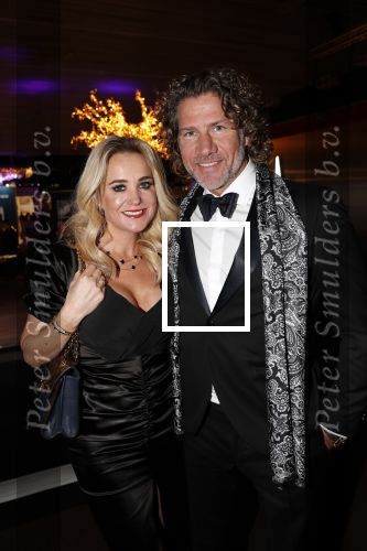 Amsterdam 12 december 2019
Luxury fair LXRY in de rai. Sonja Bakker met partner Barrie v Suijdam