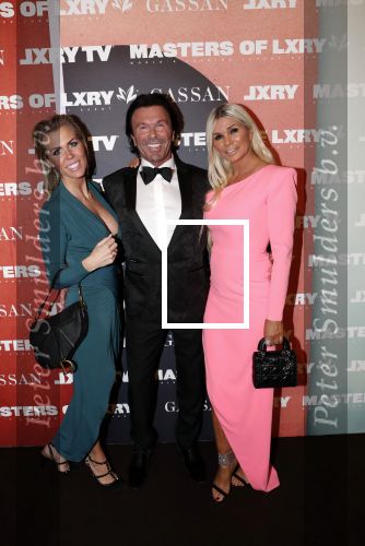 Amsterdam 12 december 2019
Luxury fair LXRY in de rai. Peter v Merksteijn met vrouw en dochter Stephanie