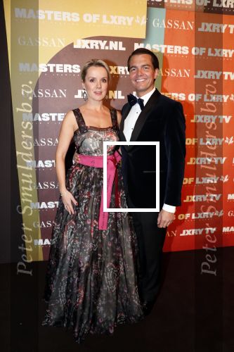 Amsterdam 12 december 2019
Luxury fair LXRY in de rai. Suze mens met haar man