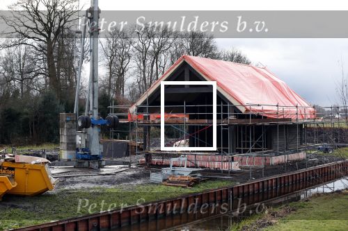 Ouderkerk aan de Amstel / Amsterdam 20 december 2019
Aanbouw huis van Sven Kramer en Naomi v As aan de Amstel.