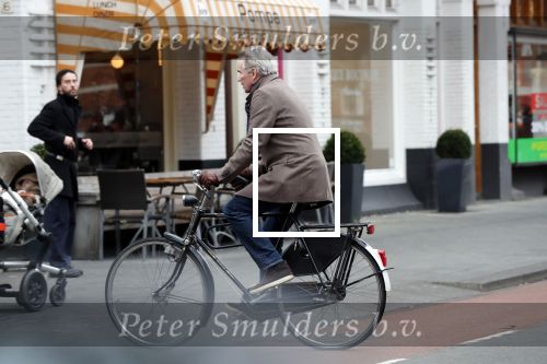 Amsterdam 21 december 2019
Tom Egbers op de fiets in Amsterdam zuid