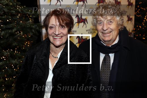 Amsterdam 19 december 2019
Premiere kerstcircus in Carre. Tonny Eyk met zijn vrouw
