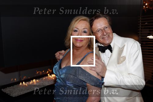 Den Haag 16 december 2019
De society lunch in hotel crown plaza . Viola Holt met Frank Jansen