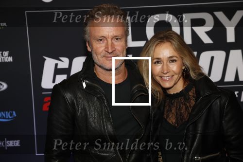 Arnhem 21 december 2019
Badr Hari versus Rico Verhoeven in het geldredome. Wendy v Dijk kwam met zoon Sem v Dijk en haar man Erland Galjaard