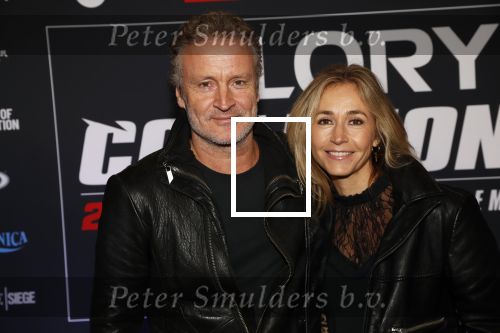 Arnhem 21 december 2019
Badr Hari versus Rico Verhoeven in het geldredome. Wendy v Dijk kwam met zoon Sem v Dijk en haar man Erland Galjaard