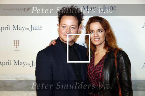 Amsterdam 16 december 2019
Premiere April may June in het deLamar theater met oa in de hoofdrollen Linda de Mol Elise Schaap en Tjitske Reidinga. Rop Verheijen kwam met ilse Wieringa