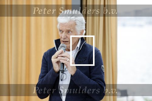 Amsterdam 20 december 2020
Ben Cramer zingt vanuit bed in het Mandelahuisje .