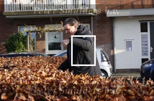 Amsterdam e.o. 31 december 2020
Frank Masmeijer arriveert bij zijn vriendin . Frank is pas weer vrij gekomen