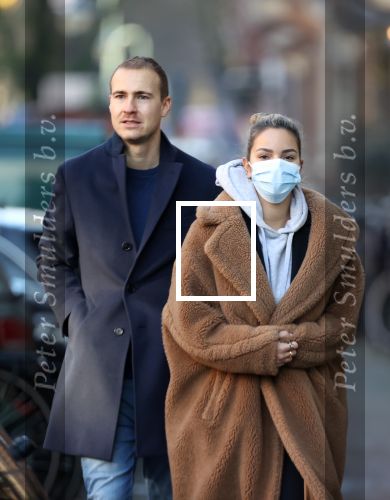 Amsterdam 31 december 2020
Monica Geuze met haar vriend Robbert Kroese. Monica draagt mondkapje vanwege corona