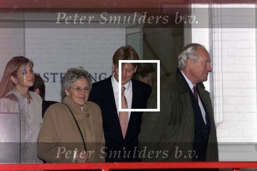 Amsterdam 31 januari 2001
Koningin Beatrix 63 jaar Maxima en Prins Willem Alexander.


Peter Smulders bv