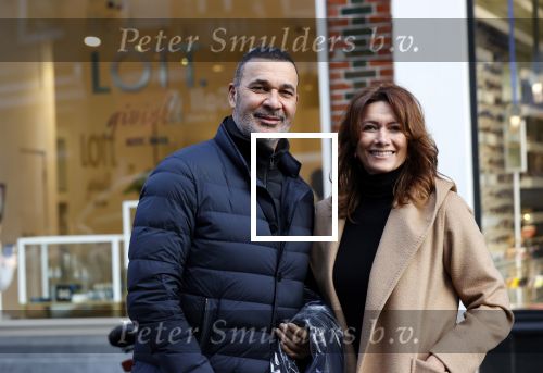Amsterdam 30 december 2020
Ruud Gullit met vriendin Karin de Rooij in Amsterdam zuid