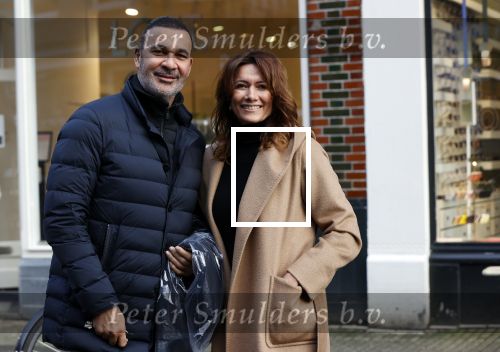 Amsterdam 30 december 2020
Ruud Gullit met vriendin Karin de Rooij in Amsterdam zuid