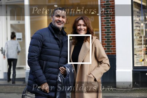 Amsterdam 30 december 2020
Ruud Gullit met vriendin Karin de Rooij in Amsterdam zuid