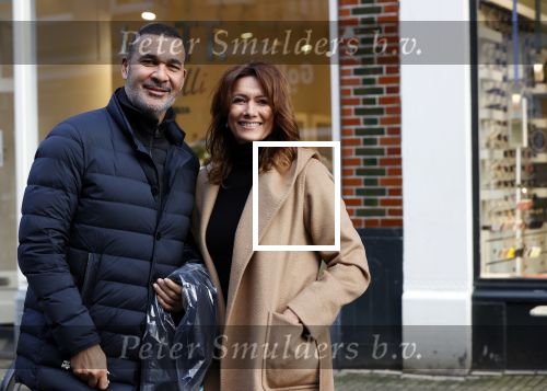 Amsterdam 30 december 2020
Ruud Gullit met vriendin Karin de Rooij in Amsterdam zuid