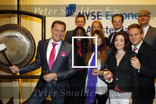 Amsterdam 25 januari 2011
Cast Legalyy Blonde opent amsterdamse effectenbeurs. Aanwezig Pearl Jozefzoon, Albert Verlinde Laura Vlasblom Kim Lian v d Meij Joey Schalker Roy v Iersel en medewerkers van de beurs.
Peter Smulders bv