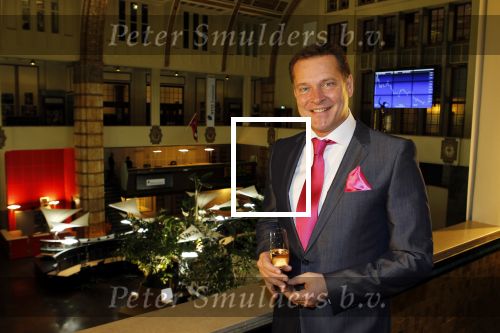 Amsterdam 25 januari 2011
Cast Legalyy Blonde opent amsterdamse effectenbeurs. Aanwezig Pearl Jozefzoon, Albert Verlinde Laura Vlasblom Kim Lian v d Meij Joey Schalker Roy v Iersel en medewerkers van de beurs.
Peter Smulders bv