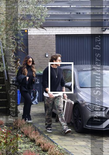 Mijdrecht Schiphol 6 januari 2021
Andre Hazes en zijn nieuwe vriendin Anne Rose gaan samen een paar dagen weg . Ze vertrekken vanaf het huis van Rachel met taxi naar Schiphol .