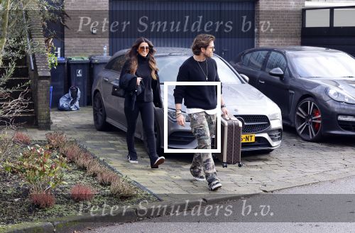 Mijdrecht Schiphol 6 januari 2021
Andre Hazes en zijn nieuwe vriendin Anne Rose gaan samen een paar dagen weg . Ze vertrekken vanaf het huis van Rachel met taxi naar Schiphol .