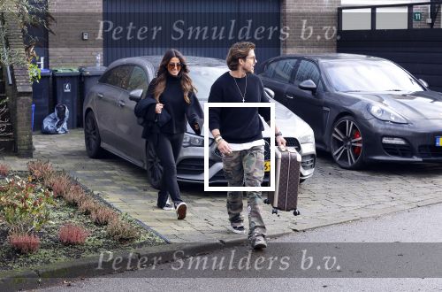 Mijdrecht Schiphol 6 januari 2021
Andre Hazes en zijn nieuwe vriendin Anne Rose gaan samen een paar dagen weg . Ze vertrekken vanaf het huis van Rachel met taxi naar Schiphol .