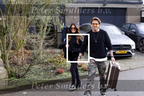 Mijdrecht Schiphol 6 januari 2021
Andre Hazes en zijn nieuwe vriendin Anne Rose gaan samen een paar dagen weg . Ze vertrekken vanaf het huis van Rachel met taxi naar Schiphol .