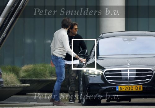 Mijdrecht Schiphol 6 januari 2021
Andre Hazes en zijn nieuwe vriendin Anne Rose gaan samen een paar dagen weg . Ze vertrekken vanaf het huis van Rachel met taxi naar Schiphol .