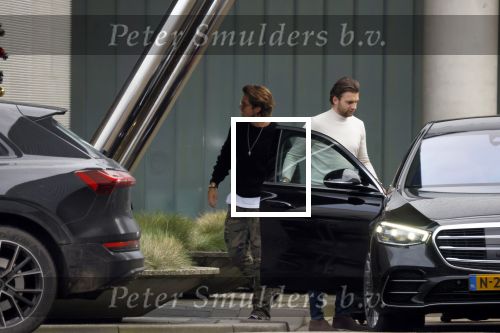 Mijdrecht Schiphol 6 januari 2021
Andre Hazes en zijn nieuwe vriendin Anne Rose gaan samen een paar dagen weg . Ze vertrekken vanaf het huis van Rachel met taxi naar Schiphol .