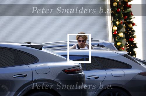 Schiphol Mijdrecht 20 december 2021
Andre Hazes en zijn neef en beste vriend Djarno Hofland worden door Rachel hazes opgehaald op Schiphol na een vakantie naar Las Vegas en Los Angeles. Daarna rijden Andre en zijn moeder naar haar huis in Mijdrecht.