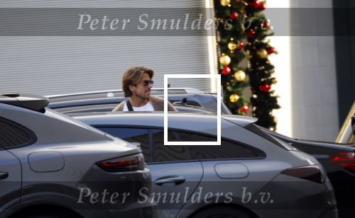 Schiphol Mijdrecht 20 december 2021
Andre Hazes en zijn neef en beste vriend Djarno Hofland worden door Rachel hazes opgehaald op Schiphol na een vakantie naar Las Vegas en Los Angeles. Daarna rijden Andre en zijn moeder naar haar huis in Mijdrecht.