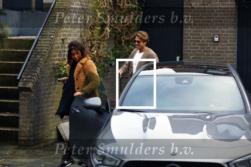 Schiphol Mijdrecht 20 december 2021
Andre Hazes en zijn neef en beste vriend Djarno Hofland worden door Rachel hazes opgehaald op Schiphol na een vakantie naar Las Vegas en Los Angeles. Daarna rijden Andre en zijn moeder naar haar huis in Mijdrecht.