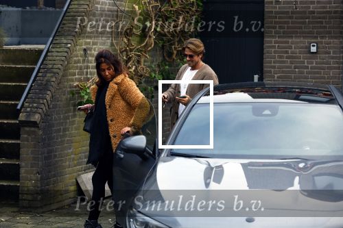 Schiphol Mijdrecht 20 december 2021
Andre Hazes en zijn neef en beste vriend Djarno Hofland worden door Rachel hazes opgehaald op Schiphol na een vakantie naar Las Vegas en Los Angeles. Daarna rijden Andre en zijn moeder naar haar huis in Mijdrecht.