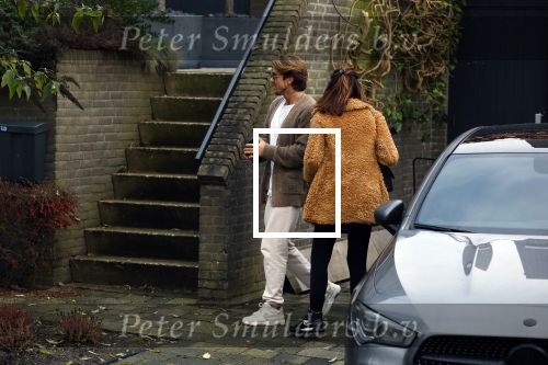 Schiphol Mijdrecht 20 december 2021
Andre Hazes en zijn neef en beste vriend Djarno Hofland worden door Rachel hazes opgehaald op Schiphol na een vakantie naar Las Vegas en Los Angeles. Daarna rijden Andre en zijn moeder naar haar huis in Mijdrecht.