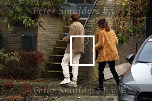 Schiphol Mijdrecht 20 december 2021
Andre Hazes en zijn neef en beste vriend Djarno Hofland worden door Rachel hazes opgehaald op Schiphol na een vakantie naar Las Vegas en Los Angeles. Daarna rijden Andre en zijn moeder naar haar huis in Mijdrecht.