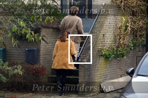 Schiphol Mijdrecht 20 december 2021
Andre Hazes en zijn neef en beste vriend Djarno Hofland worden door Rachel hazes opgehaald op Schiphol na een vakantie naar Las Vegas en Los Angeles. Daarna rijden Andre en zijn moeder naar haar huis in Mijdrecht.