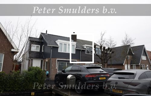 Vinkeveen 29 december en 3 januari 2021/2022
De auto van Andre Hazes staat bij het huis van de ouders van zijn vriendin Anne Rose Zonneveld