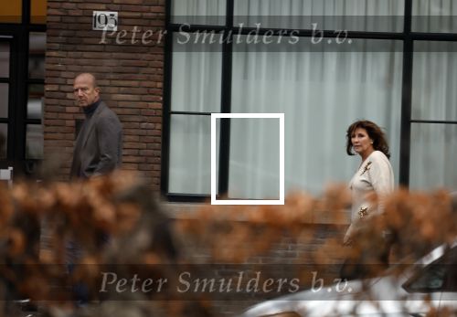 Amsterdam 28 december 2021
Astrid Joosten en haar partner voor hun huis / appartement