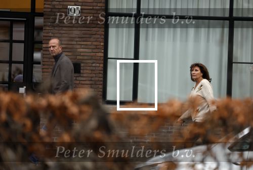Amsterdam 28 december 2021
Astrid Joosten en haar partner voor hun huis / appartement