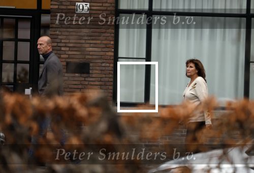 Amsterdam 28 december 2021
Astrid Joosten en haar partner voor hun huis / appartement