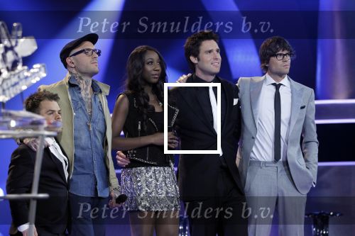 Ede 21 januari 2011
Finale van TVOH The voice of Holland in Ede gepresenteerd door Wendy v Dijk en Martijn Krabbe. Ben Saunders wint uiteindelijk. Ben Saunders Kim de Boer en Pearl en Nick en Simon en Roel v Velsen
Peter Smulders bv