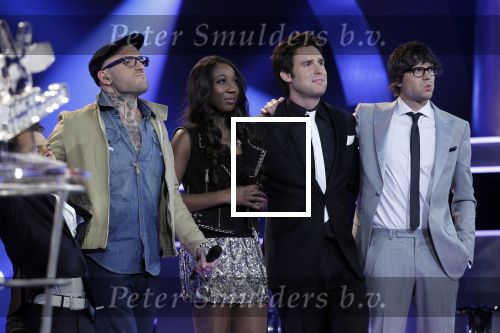 Ede 21 januari 2011
Finale van TVOH The voice of Holland in Ede gepresenteerd door Wendy v Dijk en Martijn Krabbe. Ben Saunders wint uiteindelijk. Ben Saunders Kim de Boer en Pearl en Nick en Simon en Roel v Velsen
Peter Smulders bv