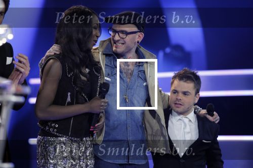 Ede 21 januari 2011
Finale van TVOH The voice of Holland in Ede gepresenteerd door Wendy v Dijk en Martijn Krabbe. Ben Saunders wint uiteindelijk. Ben met Pearl
Peter Smulders bv