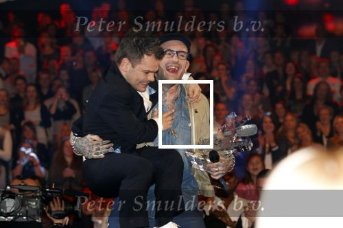 Ede 21 januari 2011
Finale van TVOH The voice of Holland in Ede gepresenteerd door Wendy v Dijk en Martijn Krabbe. Ben Saunders wint uiteindelijk. Ben met dochter en Roel v Velsen
Peter Smulders bv