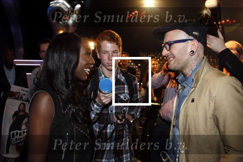 Ede 21 januari 2011
Finale van TVOH The voice of Holland in Ede gepresenteerd door Wendy v Dijk en Martijn Krabbe. Ben Saunders wint uiteindelijk. Ben met Pearl
Peter Smulders bv