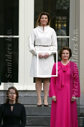 Den haag 10 januari 2022
Balkonscene nieuwe kabinet op paleis Noordeinde.
Koning Willem Alexander Mark Rutte Wopke Hoekstra Hugo de Jonge Kasja ollongren Liesje Schreinemacher Franc Weerwind Dilan Yesilgoz Hanke Bruins Robbert Dijkgraaf Dennis Wiersma Mark Harbers Micky Adriaansens Rob Jetten Henk Staghouwer Christianne v d Wal Karien v Gennip Carola Schouten Ernst Kuipers en Conny Helder .