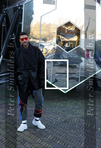 Amsterdam 21 december 2021
Dj Don Diablo met zijn NFT kunstwerk bij Moco museum